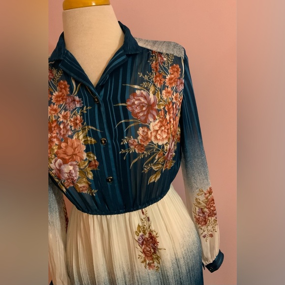 Stunning Floral Ombre Dress - Picture 2 of 12